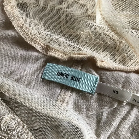 Kimchi Blue cream lace overlay with mesh neck Top size XS - Picture 5 of 8